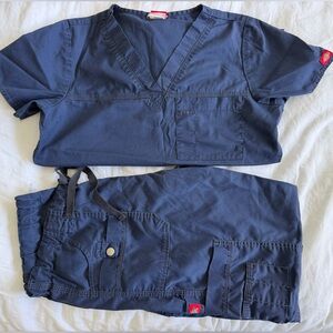 Dickies Cargo Scrub Set